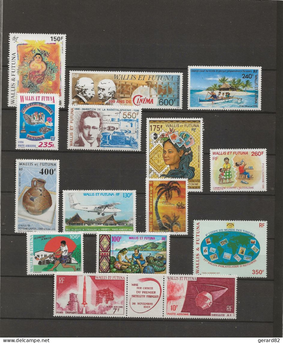 WALLIS ET FUTUNA  LOT DE 15 TIMBRES  PA   BONNE COTE   N** - Collections, Lots & Séries