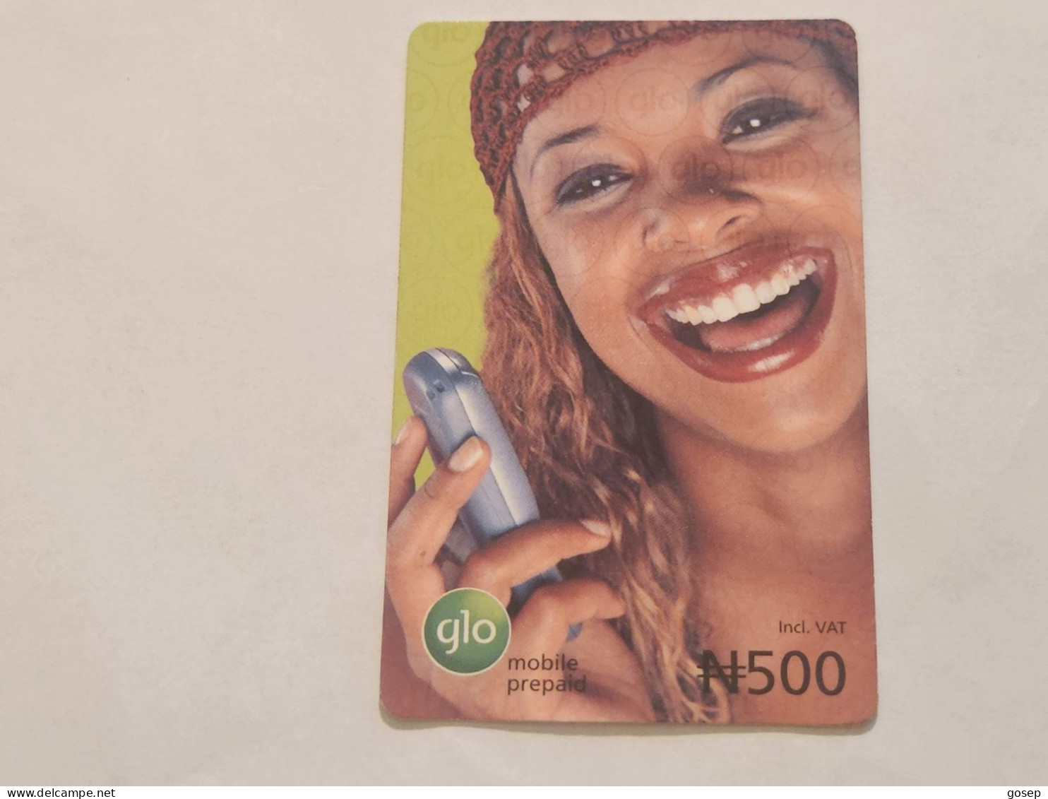 NIGERIA(NG-GLO-REF-0003-071018)(33)Girl With Mobile Phone(Vertical)(24-6472-7357-1962)(500 Naria Nigri-18.10.07send Card - Nigeria