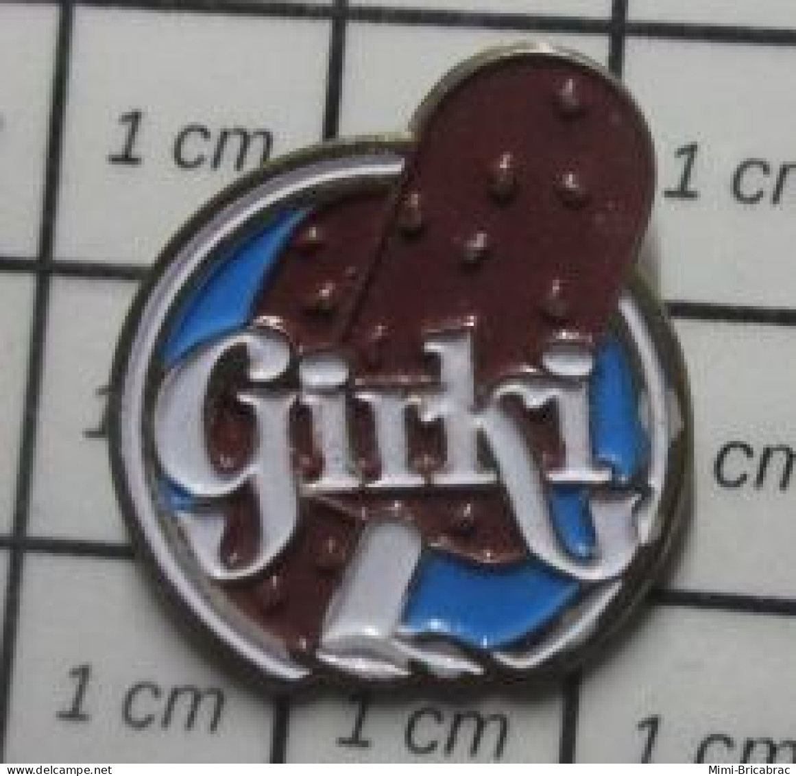 SP11 Pin's Pins / Beau Et Rare / ALIMENTATION / GLACE ESQUIMAU GIRKI Par IMAGES DE MARQUE - Food