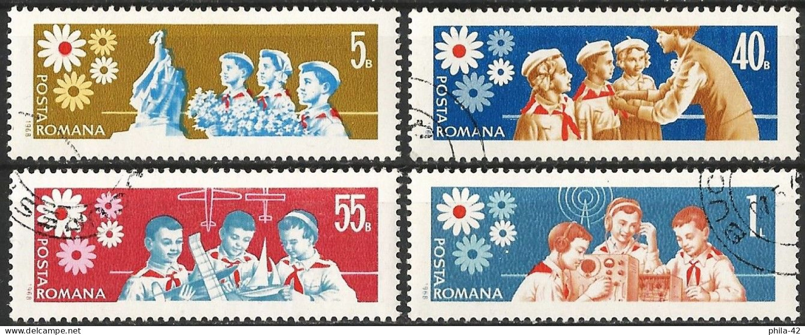 Romania 1968 - Mi 2677/80 - YT 2381/84 ( Scouting ) - Gebruikt