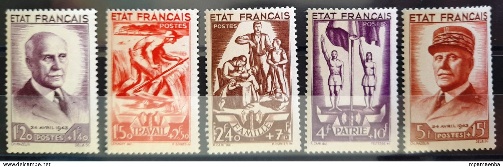 576 à 580 Timbres Neufs * * (MNH), Gomme Moyenne. - Neufs