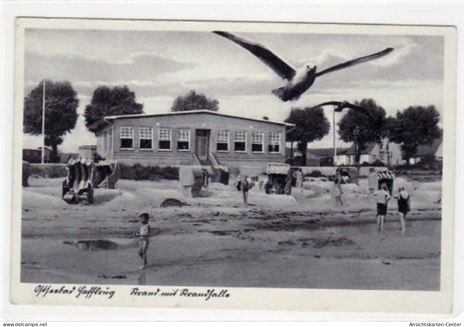 39072102 - Haffkrug Mit Strand Und Strandhalle Gelaufen, Marke Entfernt, Handschriftliches Datum Von 1937. Leicht Stock - Scharbeutz