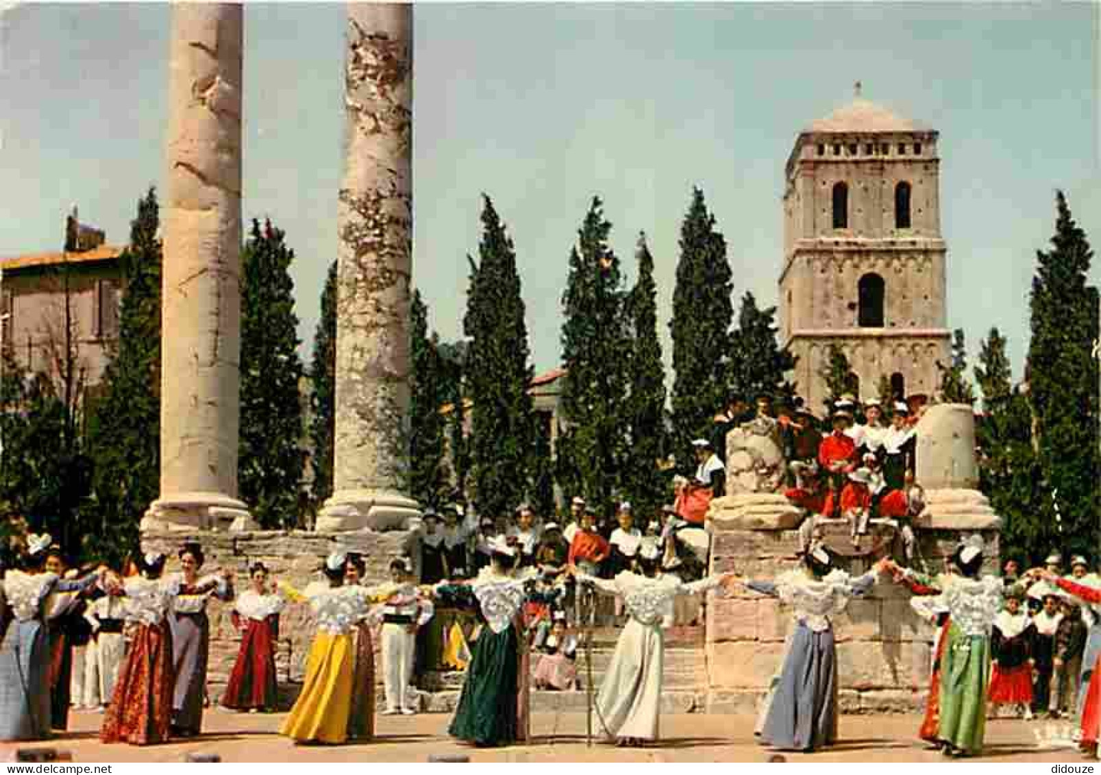 Folklore - Danses - Provence - Arles - La Fete Des Costumes Au Théatre Antique - Flamme Postale - Voir Scans Recto Verso - Danses