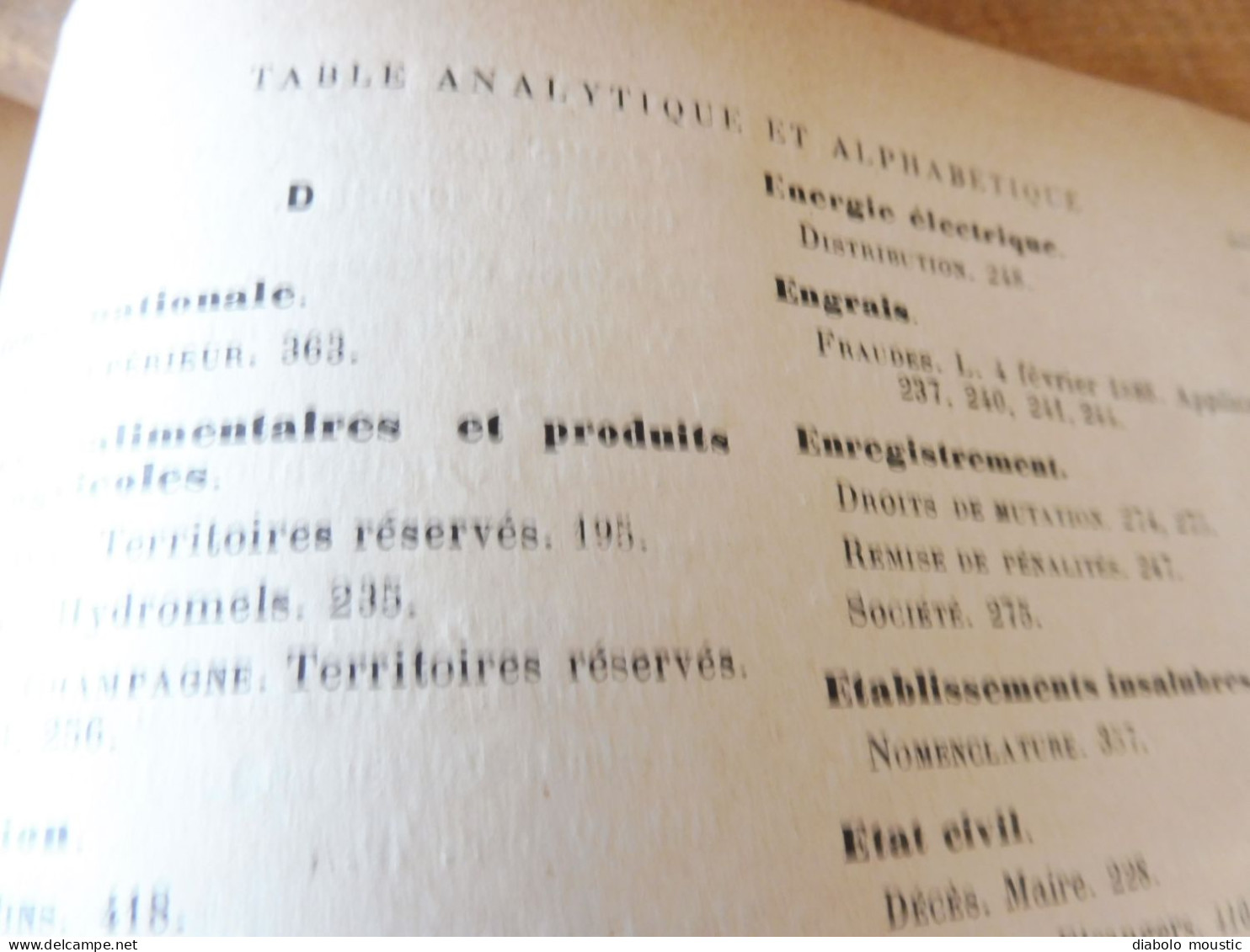 1911  RECUEIL des LOIS ,dont aussi sur les conventions d'extraditions des malfaiteurs fugitifs, Etc ; Etc