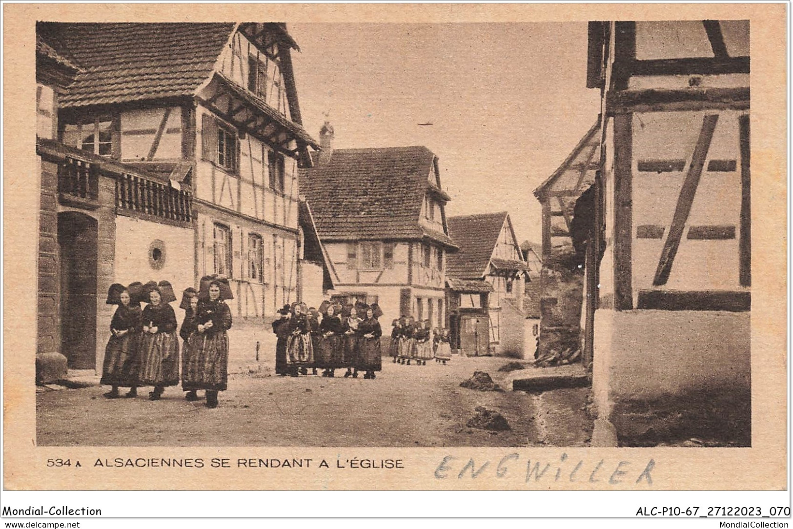 ALCP10-67-0966 - ENGWILLER - Alsaciennes Se Rendant à L'église - Haguenau