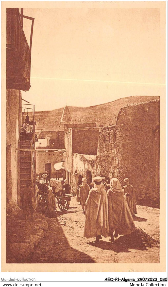 AEQP1-ALGERIE-0041 - BOU-SAADA - En Descendant La Rue Coumes - El-Oued