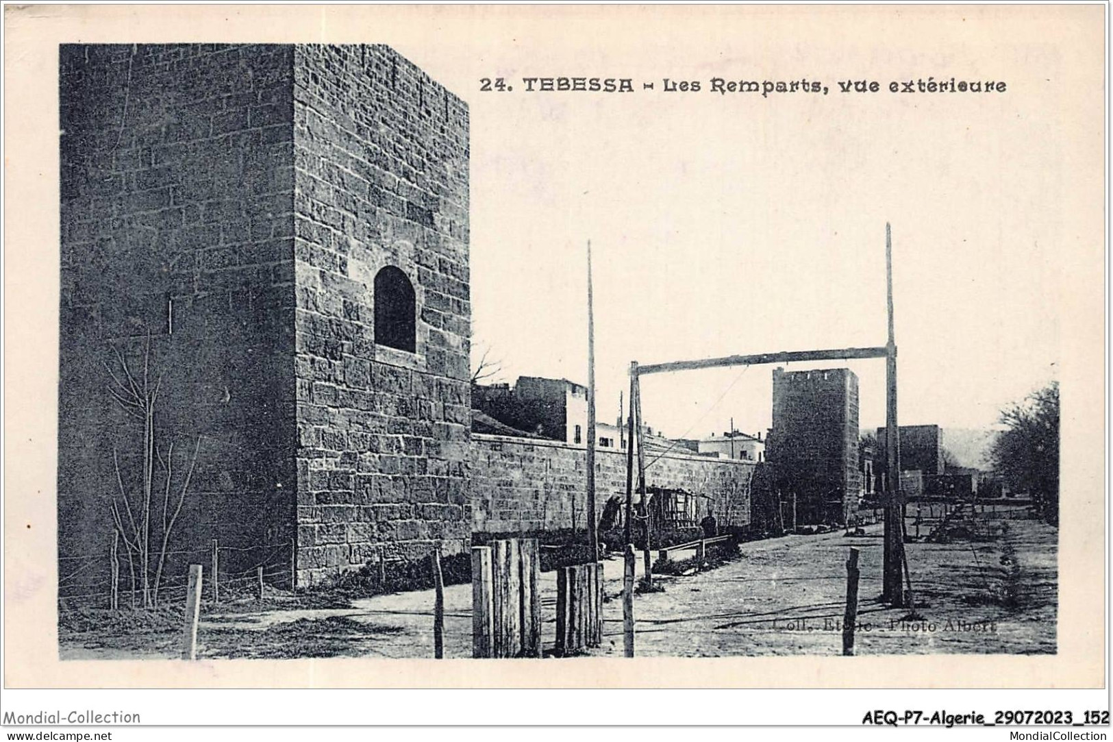 AEQP7-ALGERIE-0631 - Tébessa - Les Ramparts - Ue Extérieure - Tébessa