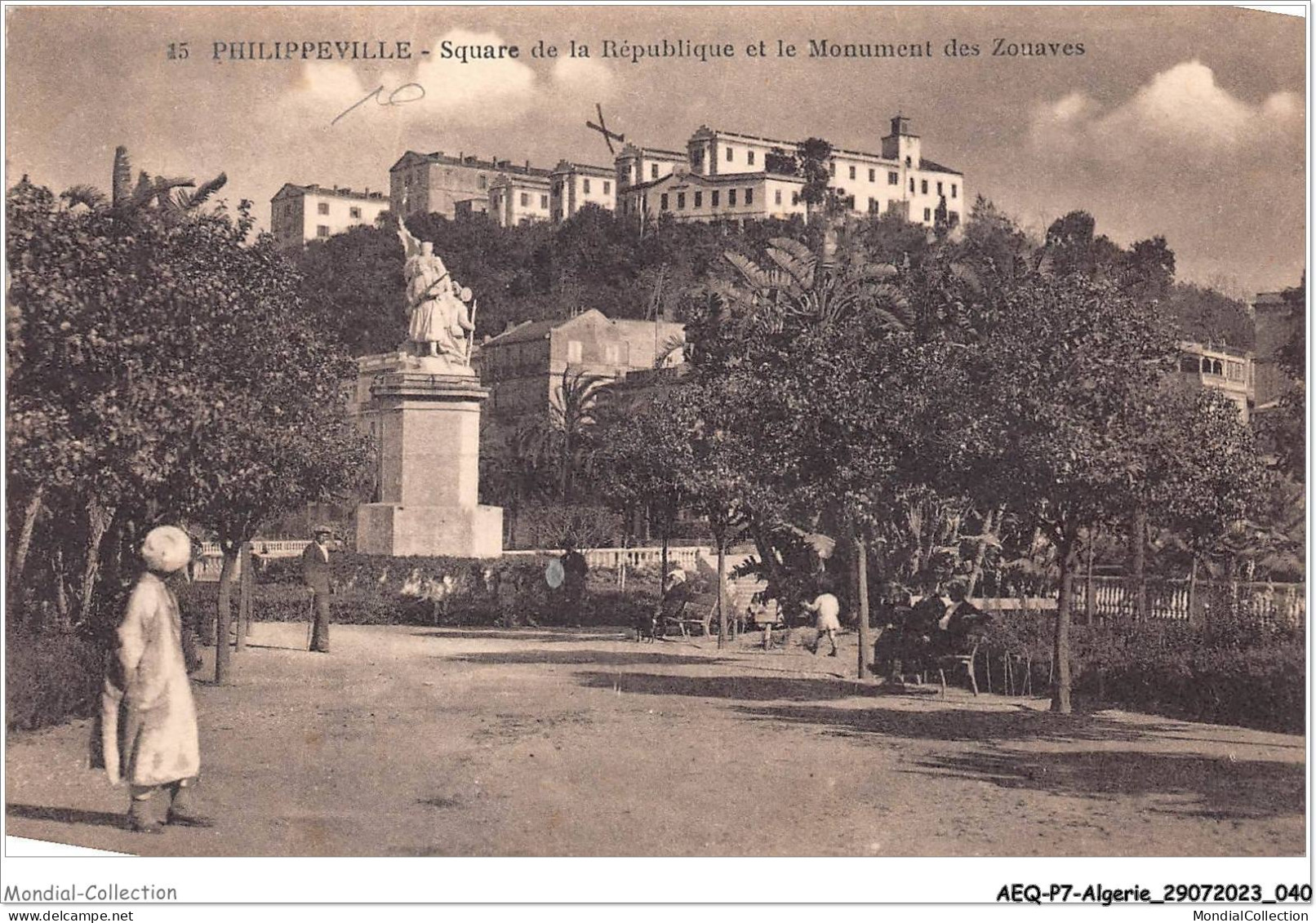 AEQP7-ALGERIE-0575 - PHILIPPEVILLE - Square De La République Et Le Monument Des Zouaves - Skikda (Philippeville)