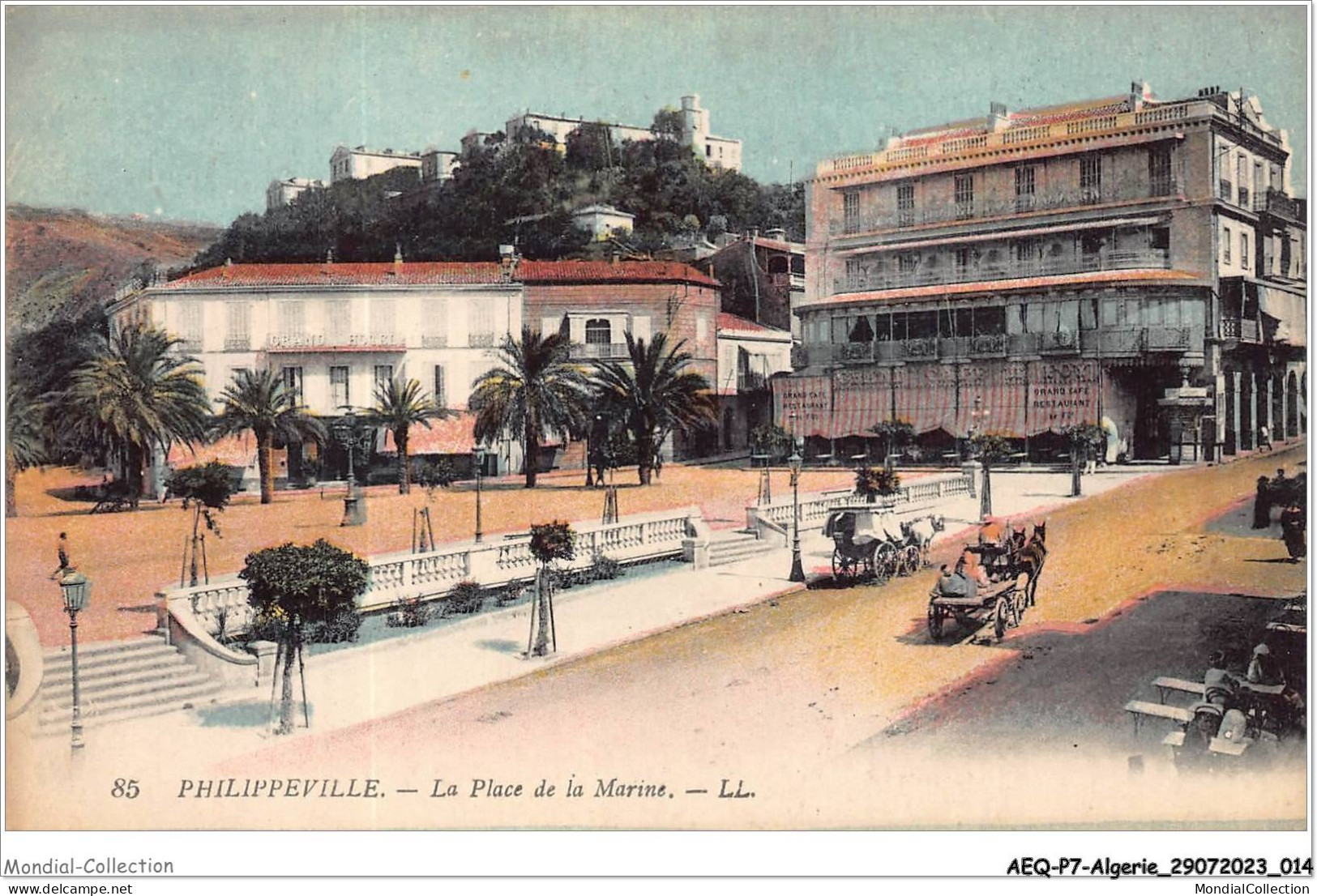 AEQP7-ALGERIE-0562 - PHILIPPEVILLE - La Place De La Mairie - Skikda (Philippeville)