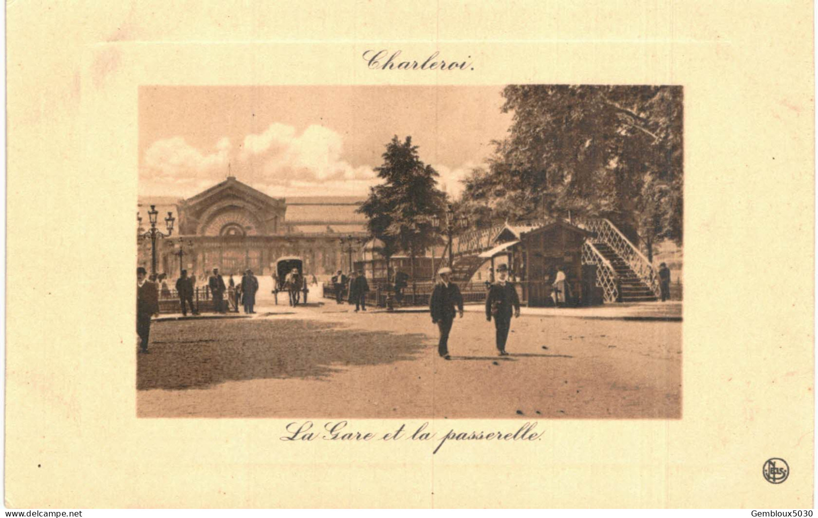 (114) Charleroi  La Gare Et La Passerelle - Charleroi
