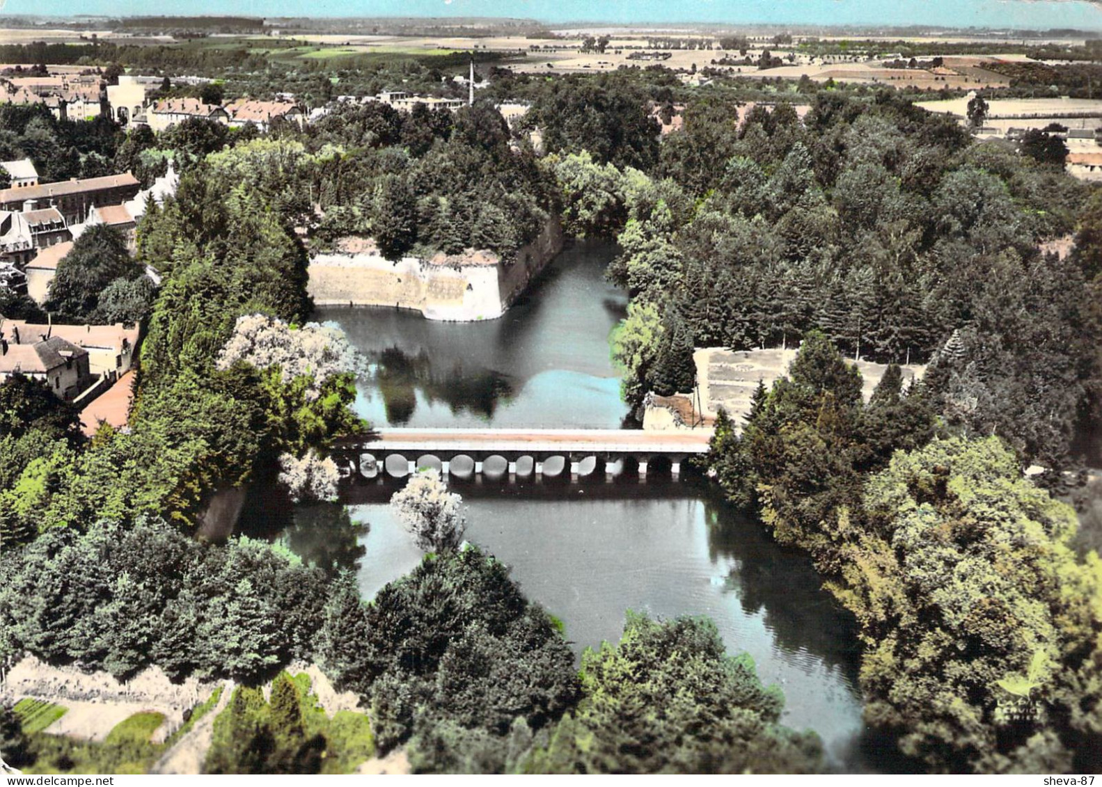 59 - Le Quesnoy - En Avion Au Dessus Du Pont De La Porte Fauroeulx Et Le Lac Vauban - Le Quesnoy