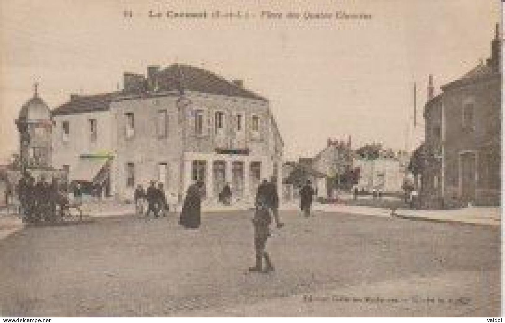 Le-CREUSOT :Place Des Quatre Chemins. - Le Creusot