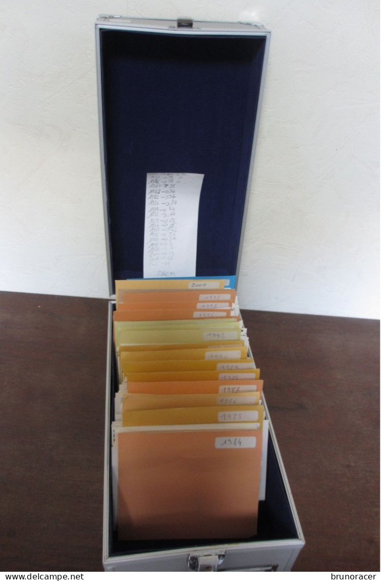 IMPORTANT LOT MONACO DE 598 CARTES-MAXIMUM ENTRE 1984 ET 2002 DANS UN COFFRET SAFE VOIR SCANS - Cartoline Maximum