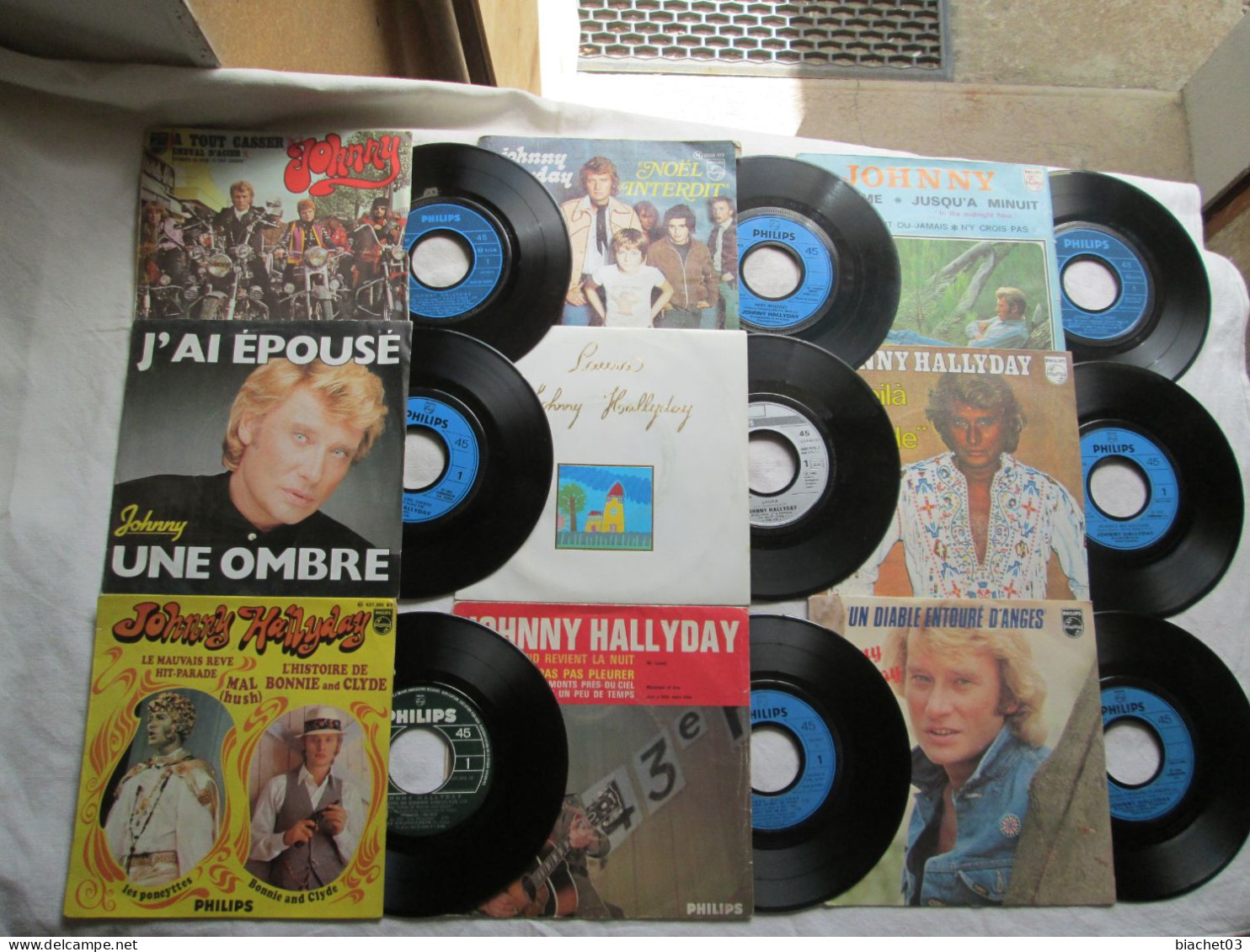 Lot De 9 Vinyles De JOHNNY HALLYDAY  (45 Tours) - Autres & Non Classés