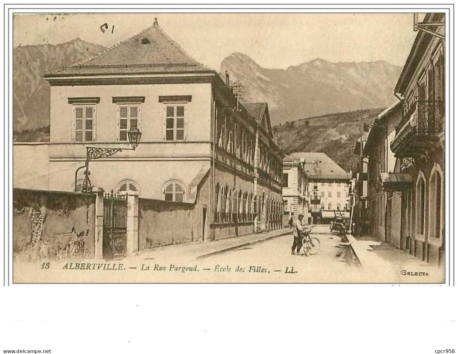 73.ALBERTVILLE.LA RUE PARGOUD.ECOLE DES FILLES.TACHE - Albertville