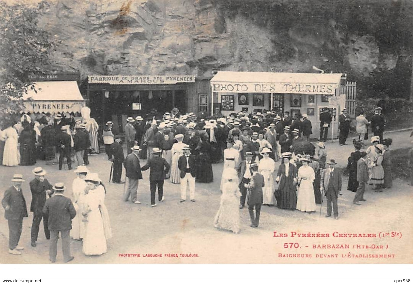 31 - N°111141 - Barbazan - Baigneurs Devant L'établissement - Barbazan