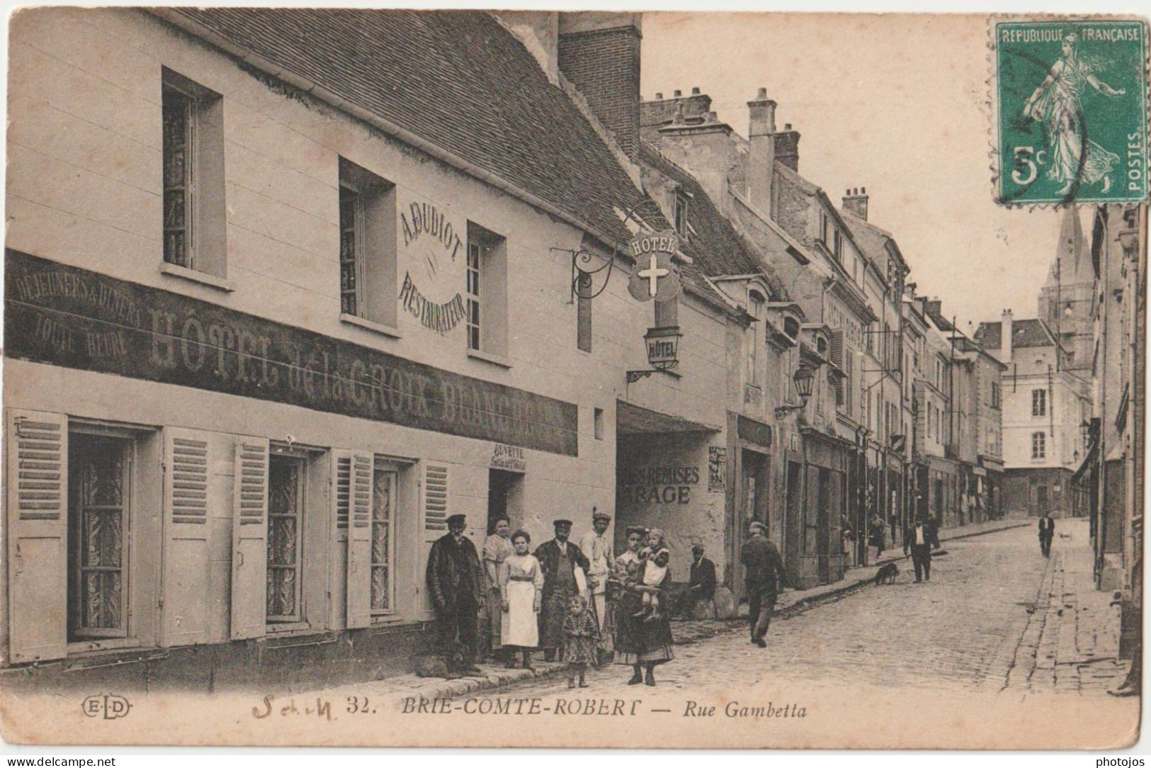 CPA  Brie Comte Robert (77) L'Hôtel De La Croix Blanche   Dudiot Propio Rue Gambetta   ELD 32 - Brie Comte Robert