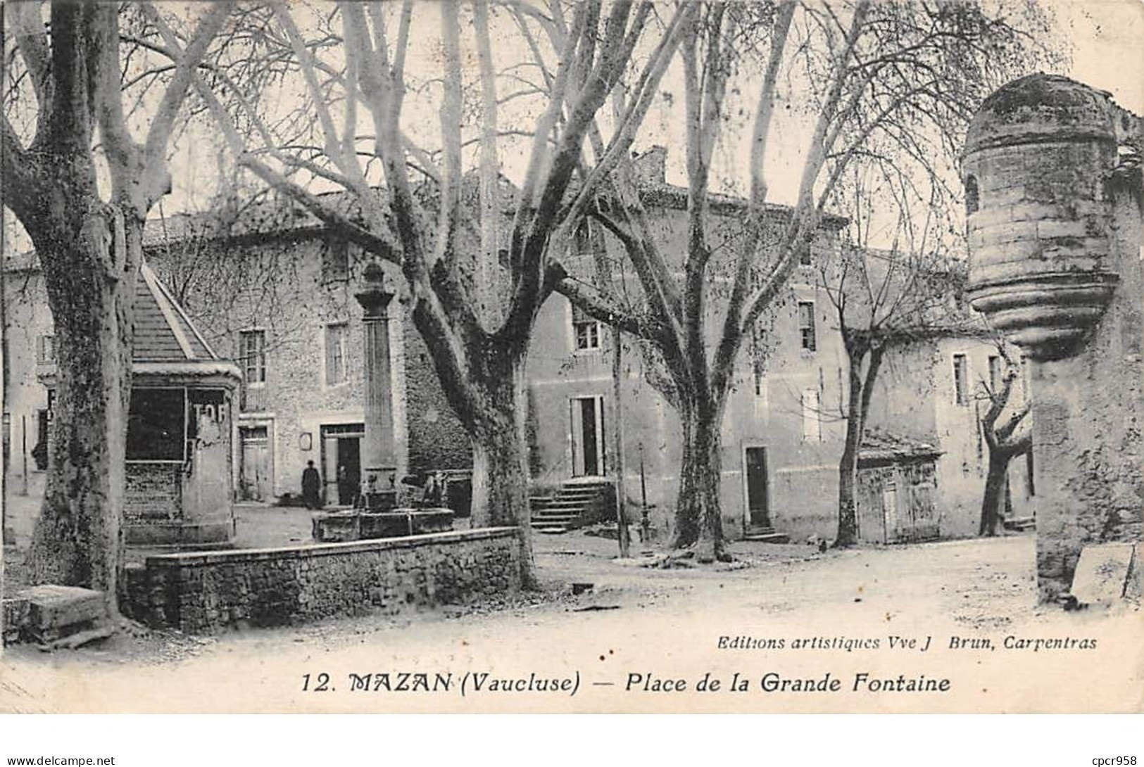 84 - N°111607 - Mazan - Place De La Grande Fontaine - Mazan