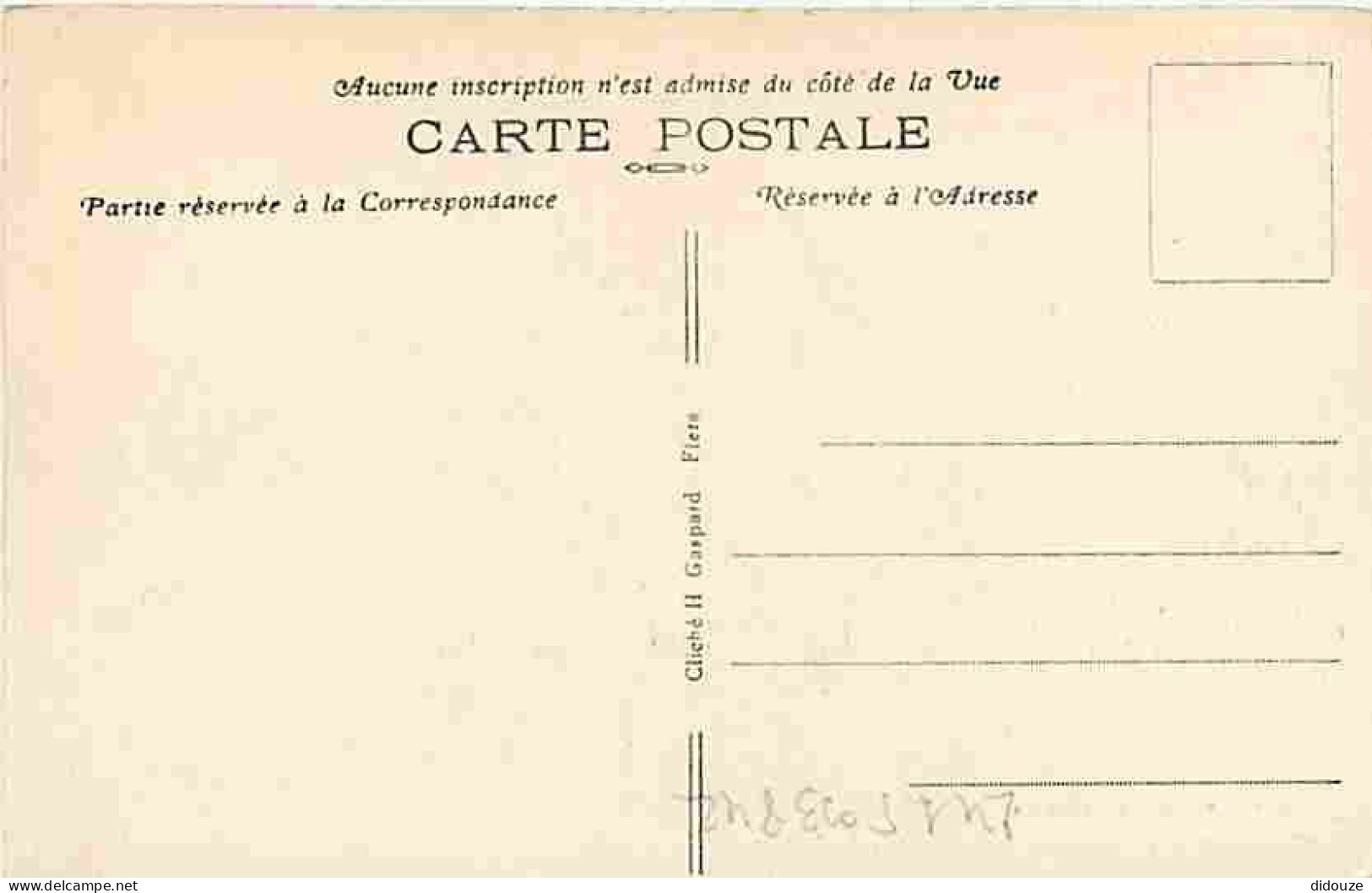 61 - Trun - Le Champ De Foire Et L'Ecole De Garçons - Carte Neuve - CPA - Voir Scans Recto-Verso - Trun