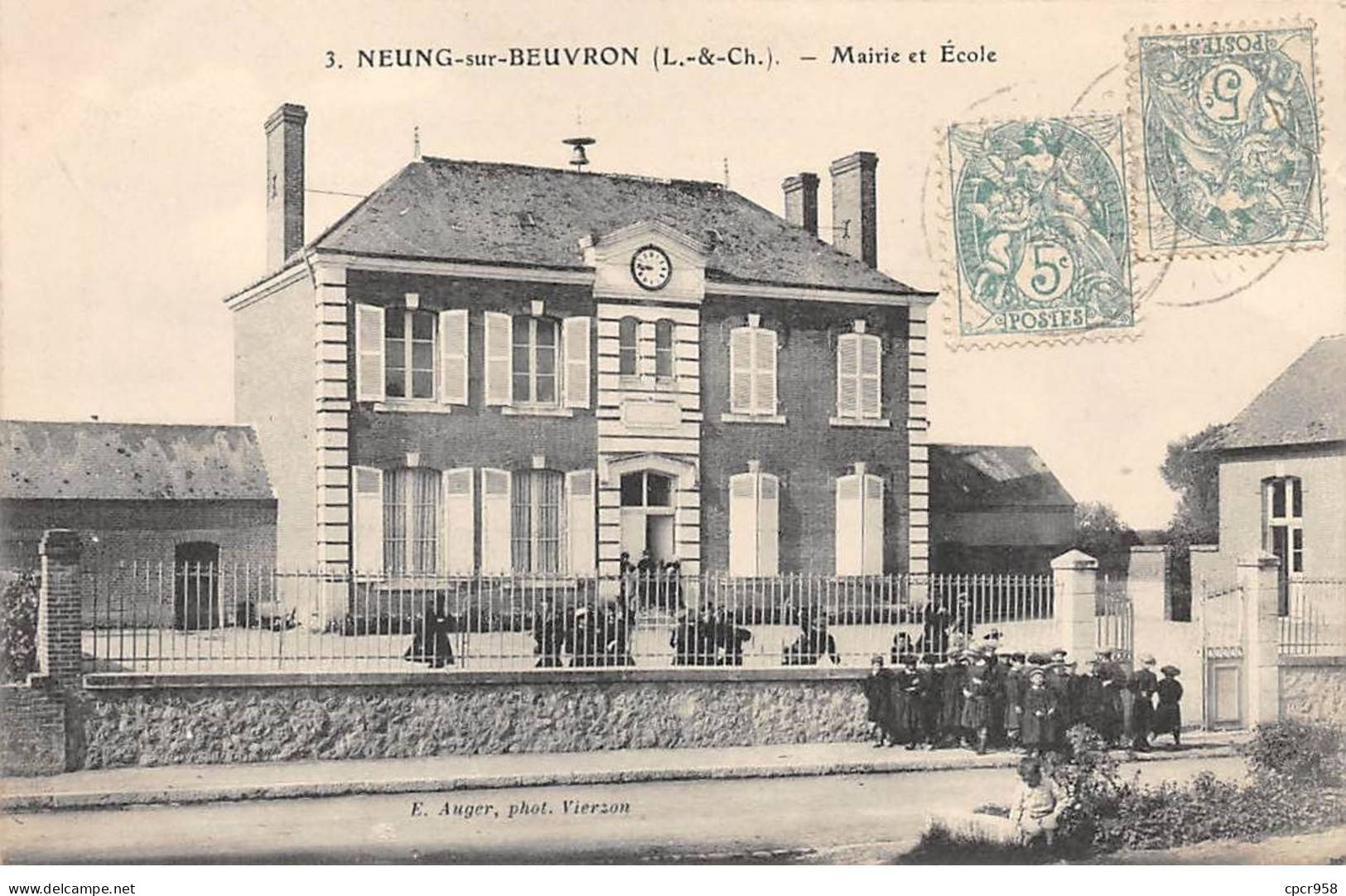 41 - Neung Sur Beuvron - SAN20492 - Mairie Et Ecole - Neung Sur Beuvron