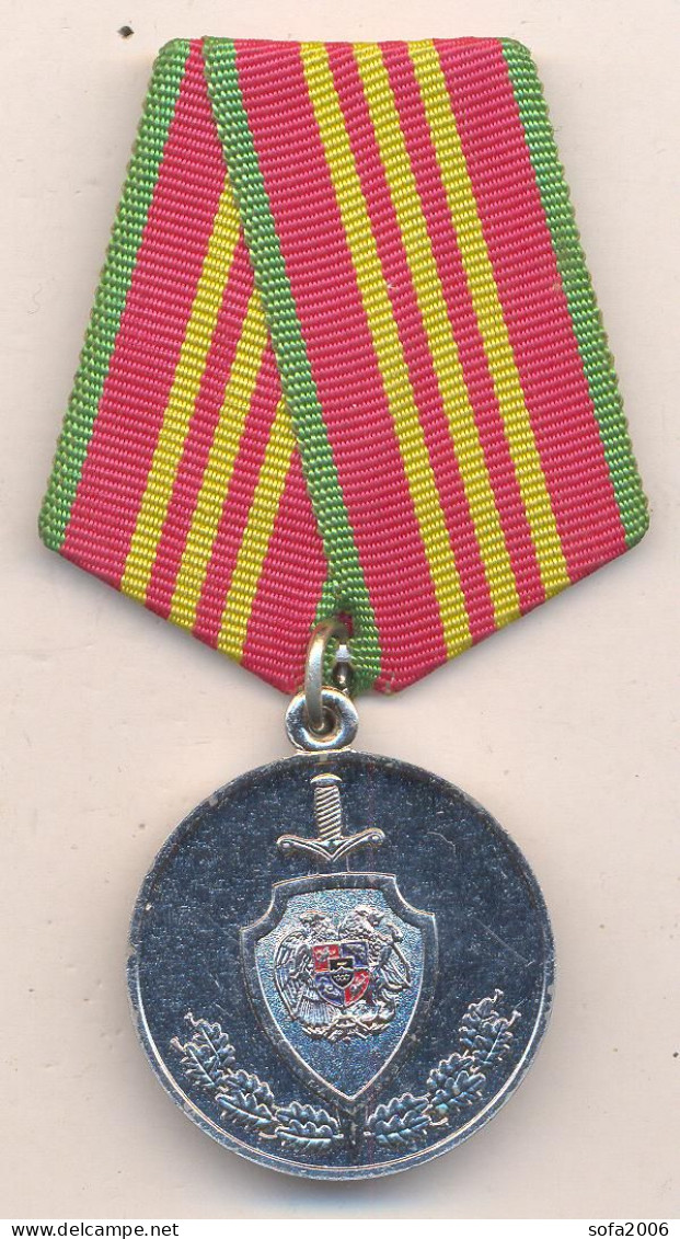 Medal. Armenia, 10 Years Of Service In The Police - Politie & Rijkswacht