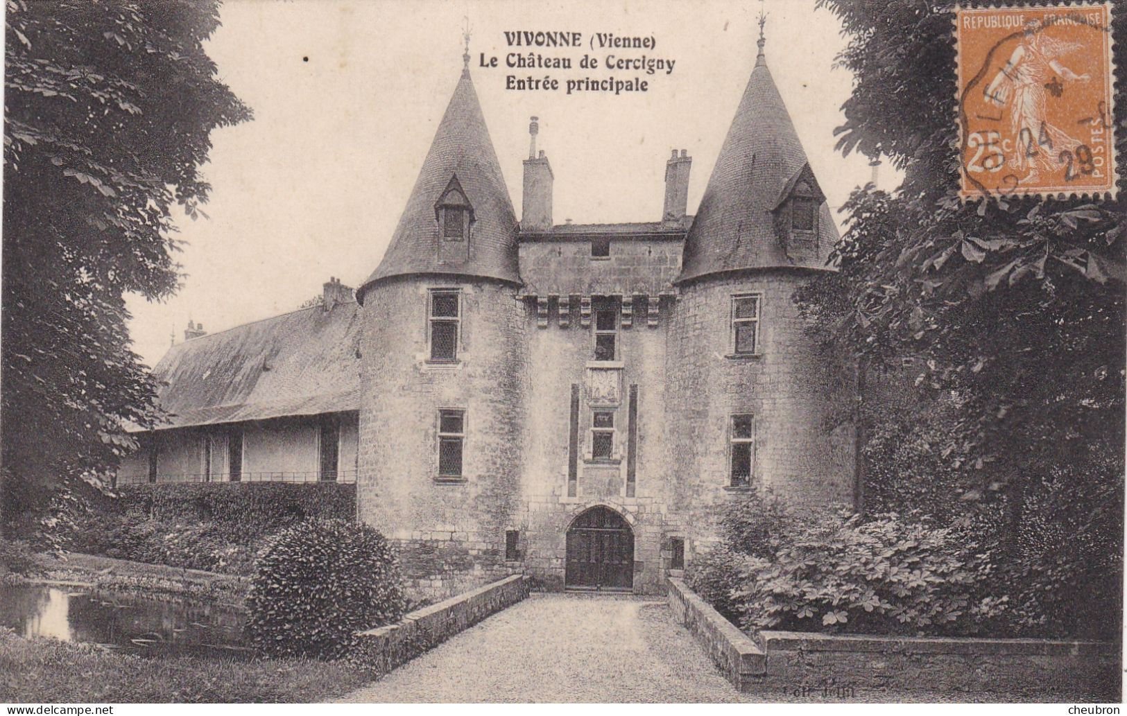 86.  VIVONNE.  CPA. LE CHATEAU DE CERCIGNY. ENTREE PRINCIPALE. ANNEE 1929 + TEXTE - Vivonne