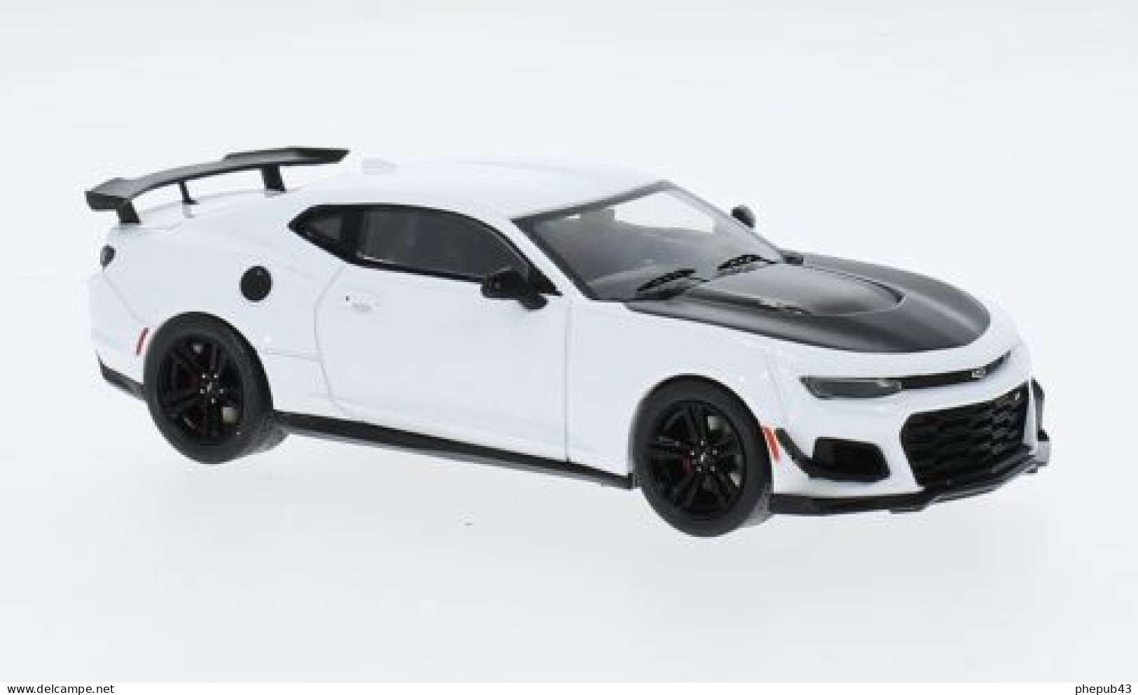 Chevrolet Camaro ZL1 1LE - 2019 - White/Black - Ixo - Ixo