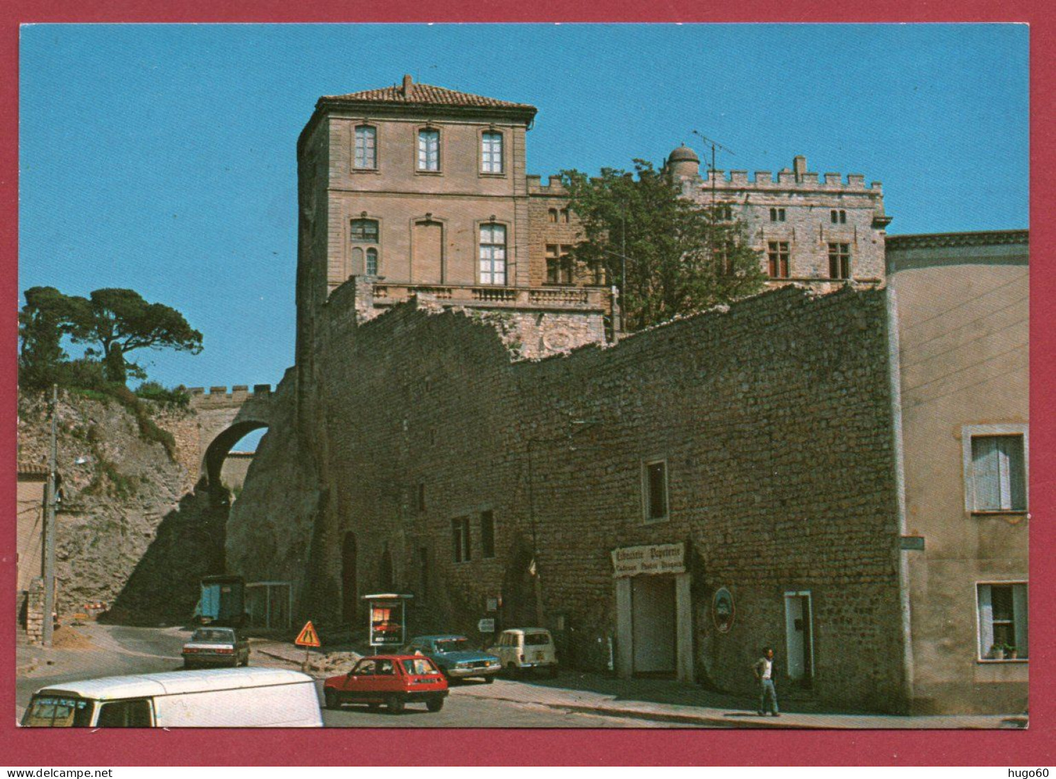 30 - ARAMON - Le Pont Et Le Mur Du Château - Aramon