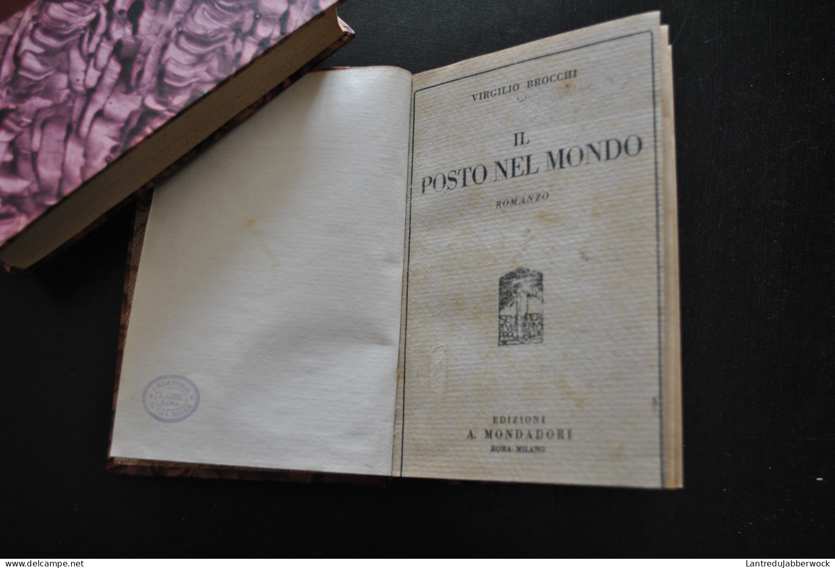 3 Romanzi Rilegatura In Pelle Di Virgilio BROCCHI Figliol D'Uomo Il Posto Nel Mondo Destino In Pugno La Rocca Sull'onda - Libri Antichi