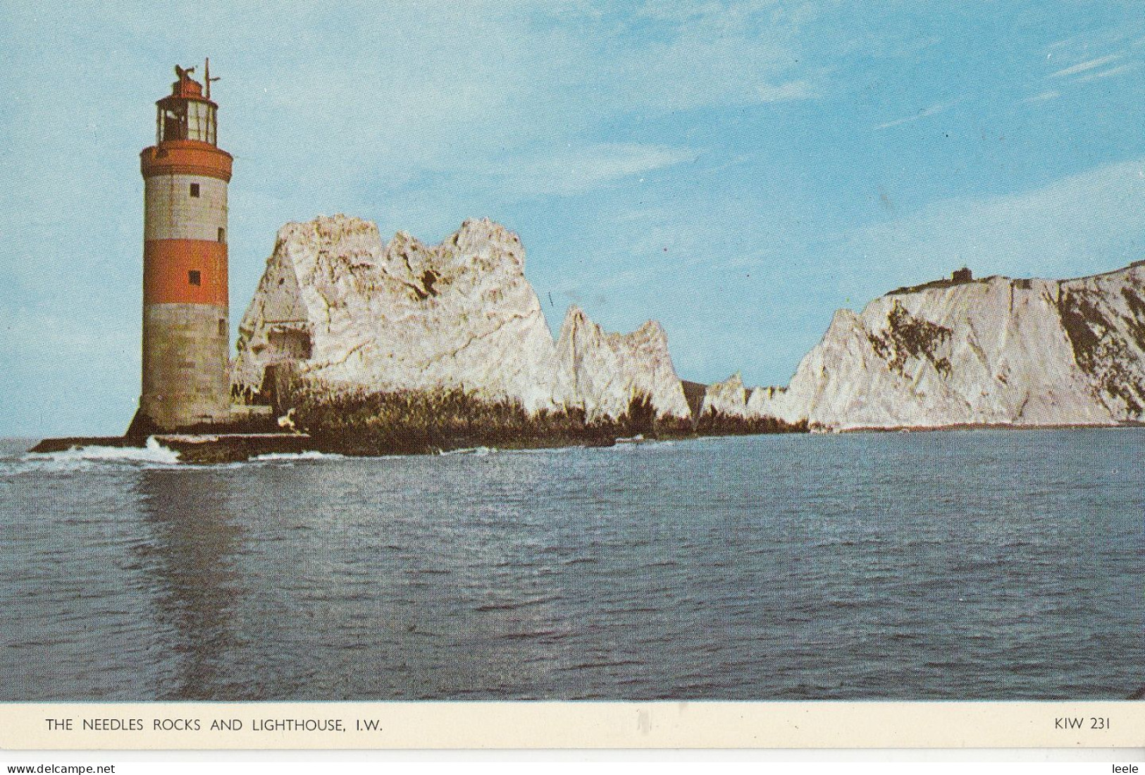 E96.Postcard. The Needles Rocks And Lighthouse. Isle Of Wight. - Autres & Non Classés