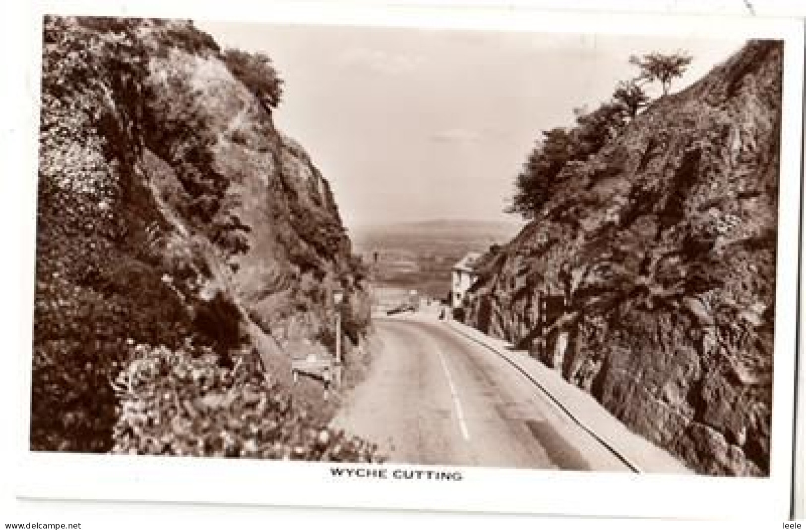 E46. Vintage  Postcard. Wyche Cutting. Near Malvern. Worcestershire. - Andere & Zonder Classificatie