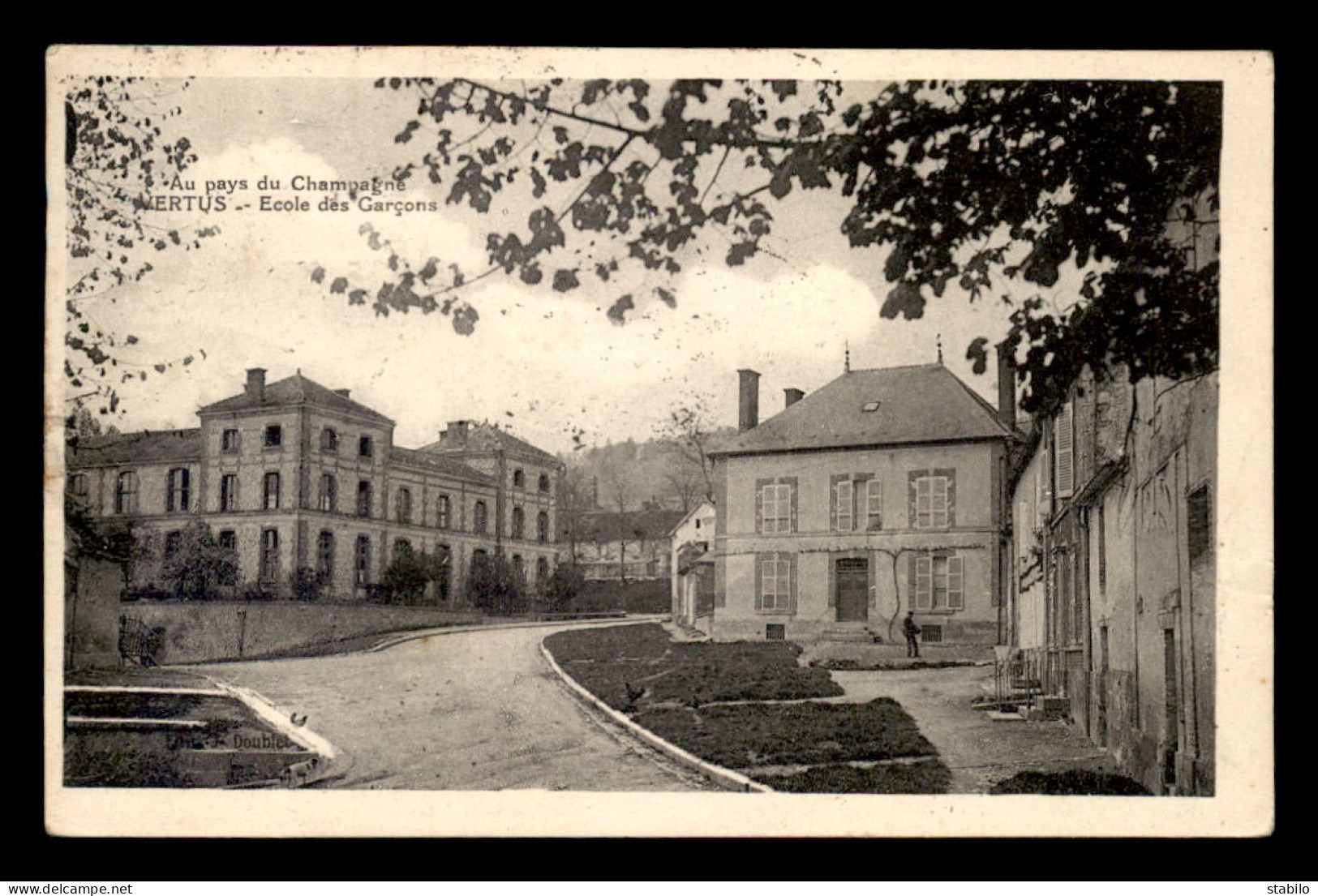 51 - VERTUS - ECOLE DES GARCONS - Vertus