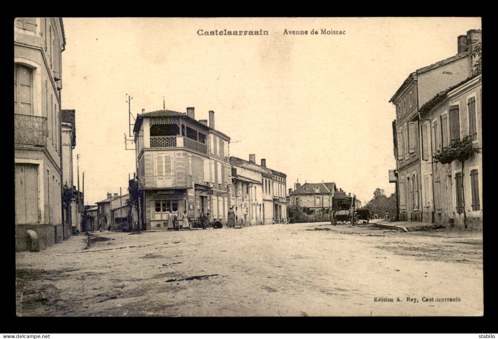 82 - CASTELSARRASIN - AVENUE DE MOISSAC - Castelsarrasin