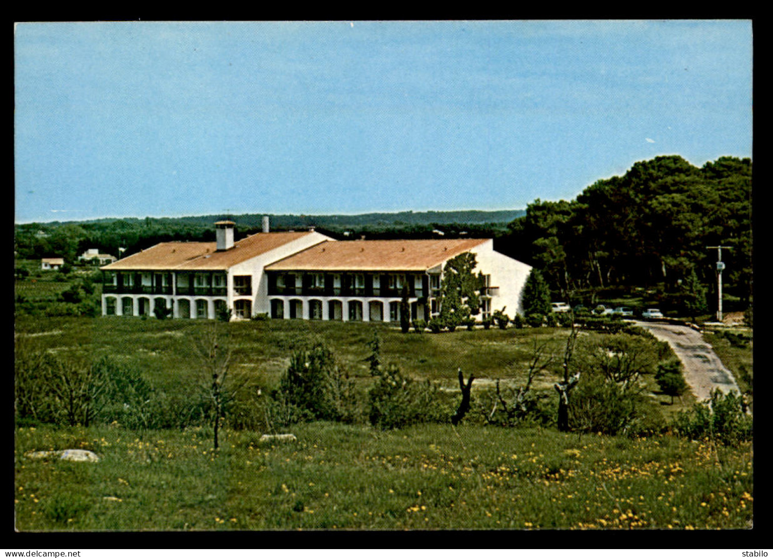 30 - GALLARGUES-LE-MONTUEUX  - CLINIQUE DES OLIVIERS - Gallargues-le-Montueux