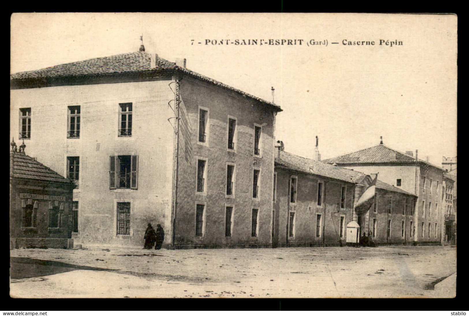 30 - PONT-SAINT-ESPRIT - CASERNE PEPIN - Pont-Saint-Esprit