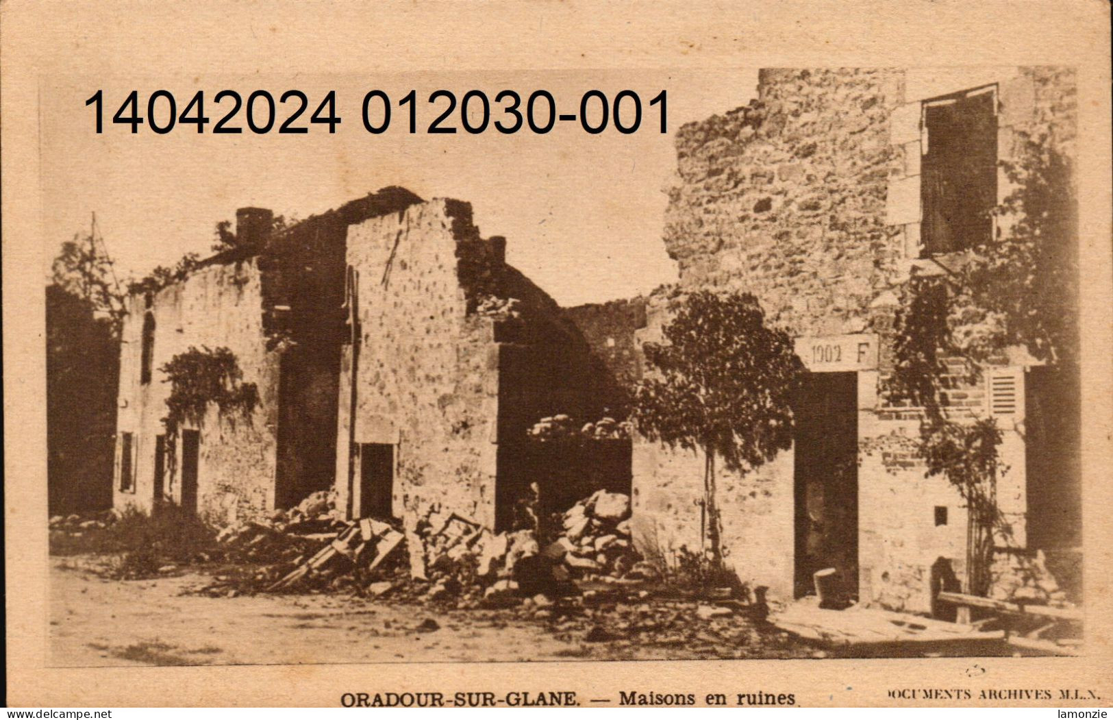 ORADOUR-sur-GLANE. 7 cpa sépia  sur le massacre d'Oradour le 10 juin 1944. (scans recto-verso)