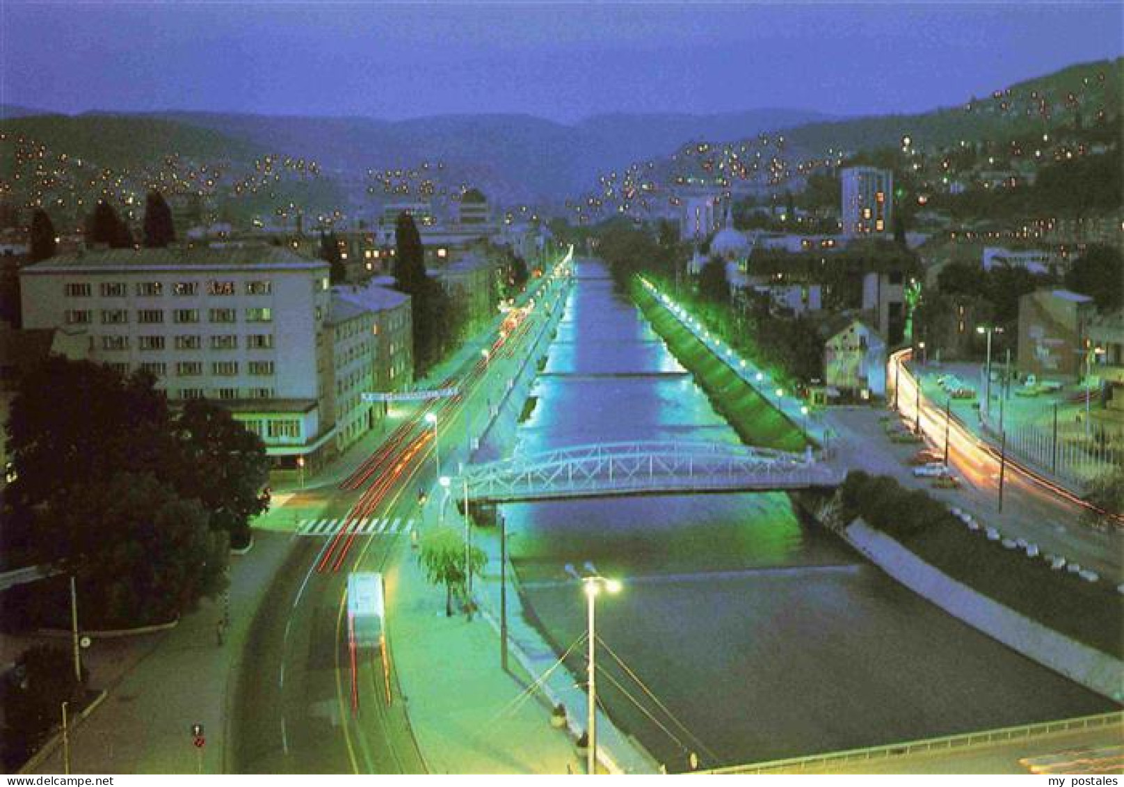 73970689 Sarajevo_Bosnia-Herzegovina Panorama Bei Nacht - Bosnie-Herzegovine