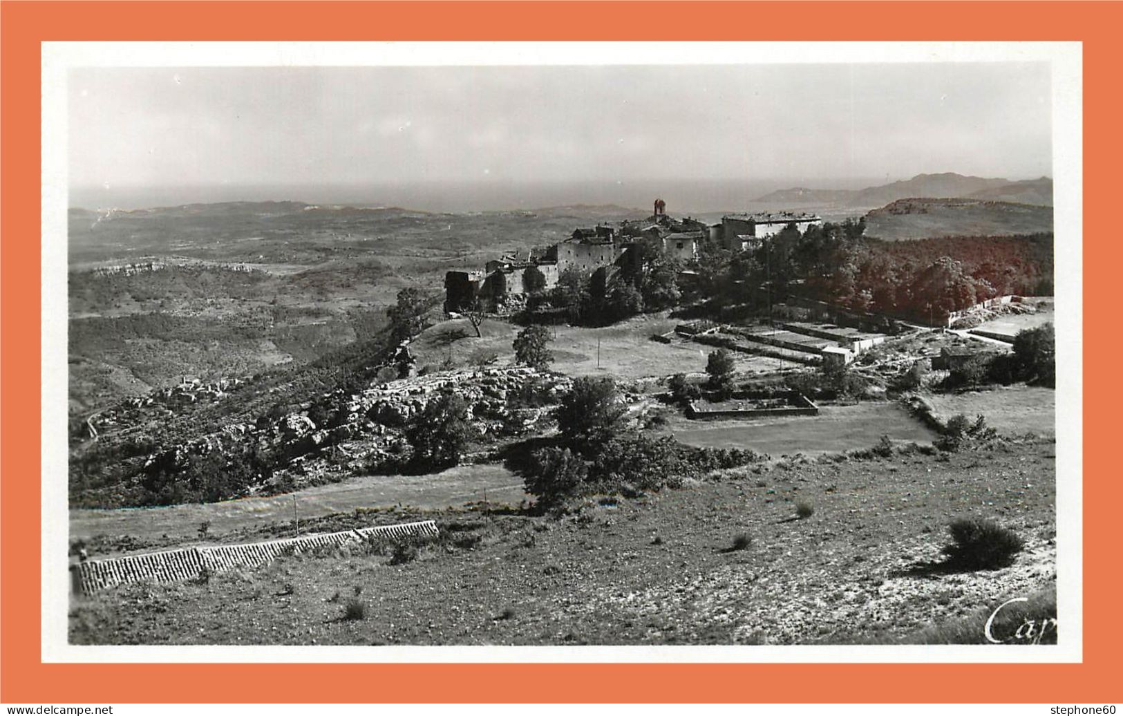 A632 / 031 06 - GOURDON Vue Sur La Mer - Gourdon