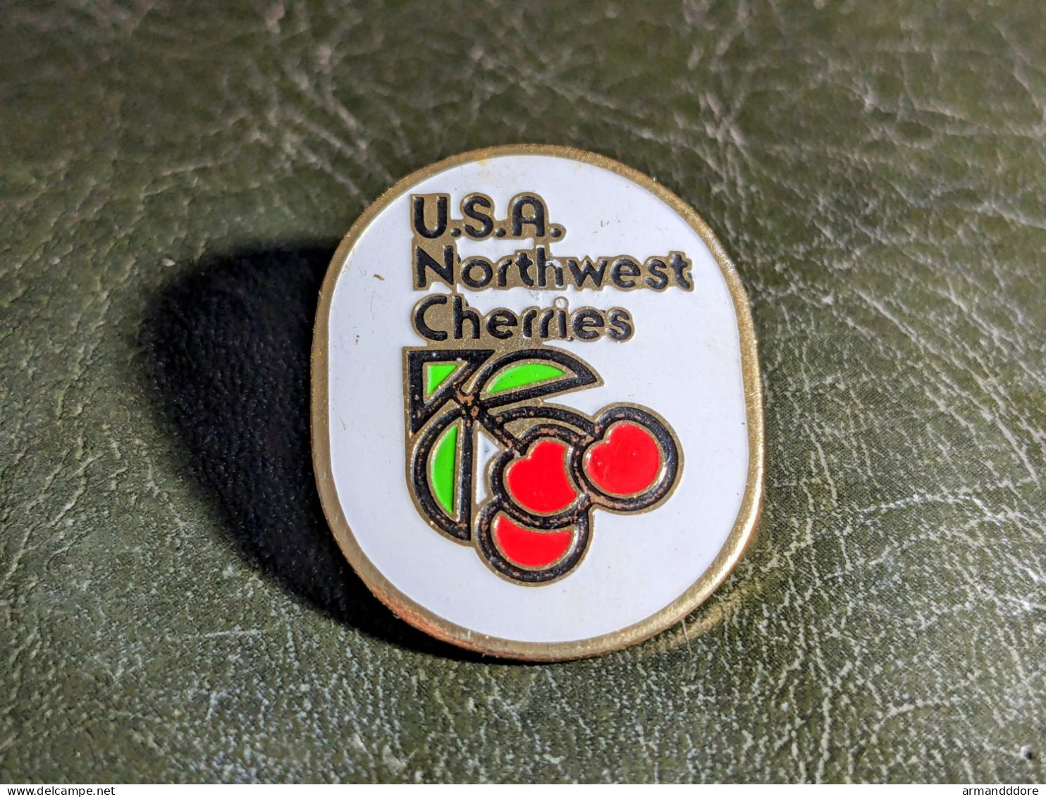 M Pins Pin's USA Us Nw Northwest Cherries Cerise Lapel Pin Badge Cherry Tree - Levensmiddelen