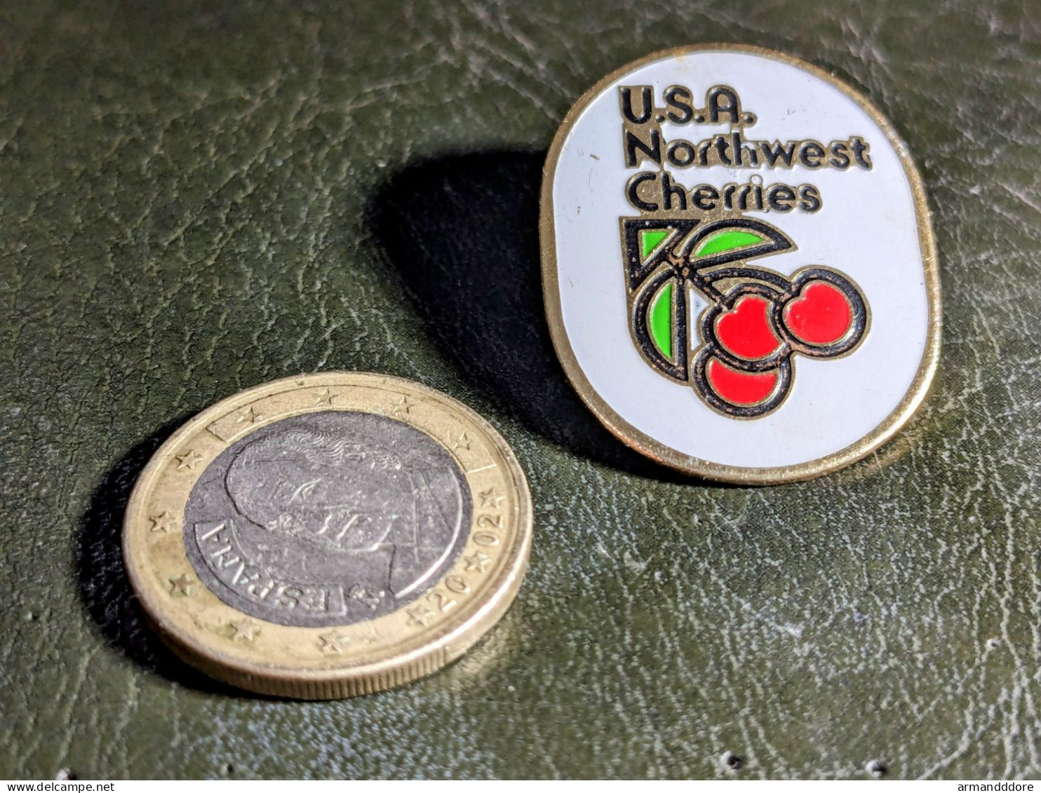 M Pins Pin's USA Us Nw Northwest Cherries Cerise Lapel Pin Badge Cherry Tree - Levensmiddelen