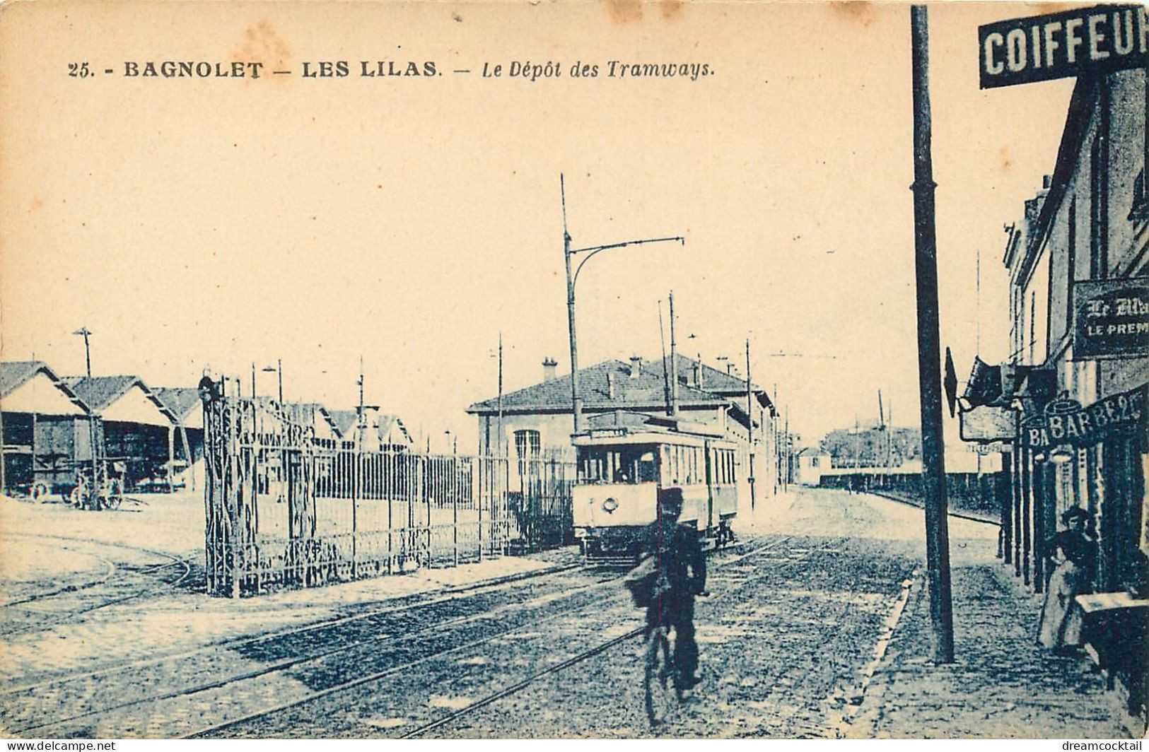 93 BAGNOLET LES LILAS. Le Dépôt Des Tramways Avec Facteur En Vélo - Bagnolet