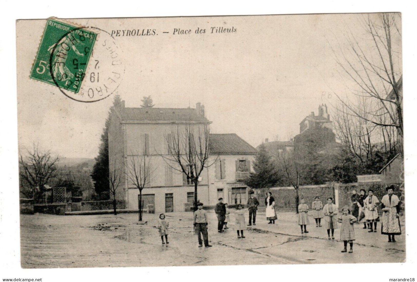 Peyrolles , Place Des Tilleuls - Peyrolles