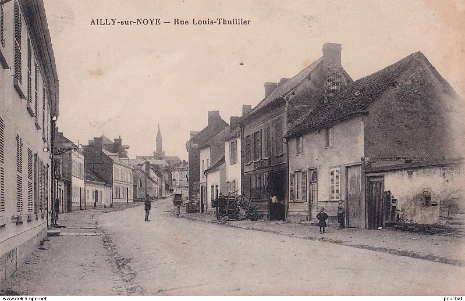 A16-80) AILLY SUR NOYE - RUE LOUIS THUILLIER  - ANIMEE - HABITANTS - ( 2 SCANS ) - Ailly Sur Noye