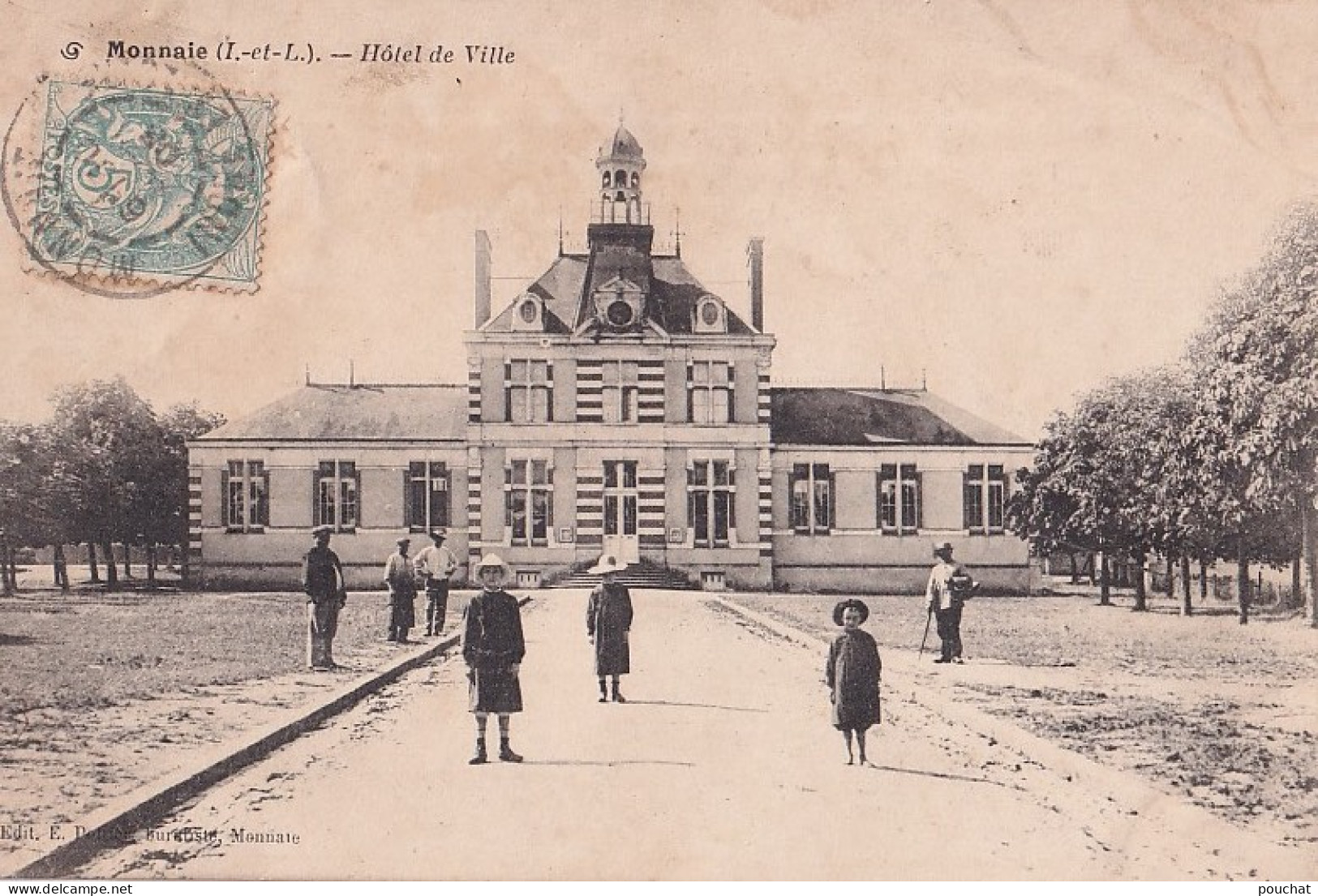 A21-37) MONNAIE - INDRE ET LOIRE - HOTEL DE VILLE - ANIMEE - HABITANTS  -  EN  1905 - Monnaie