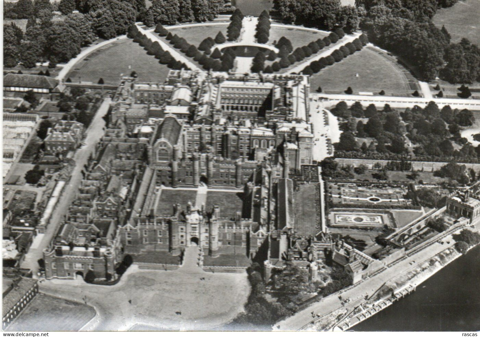 CPSM - S - ANGLETERRE - MIDDLESEX - HAMPTON COURT PALACE - AIR VIEW - Middlesex