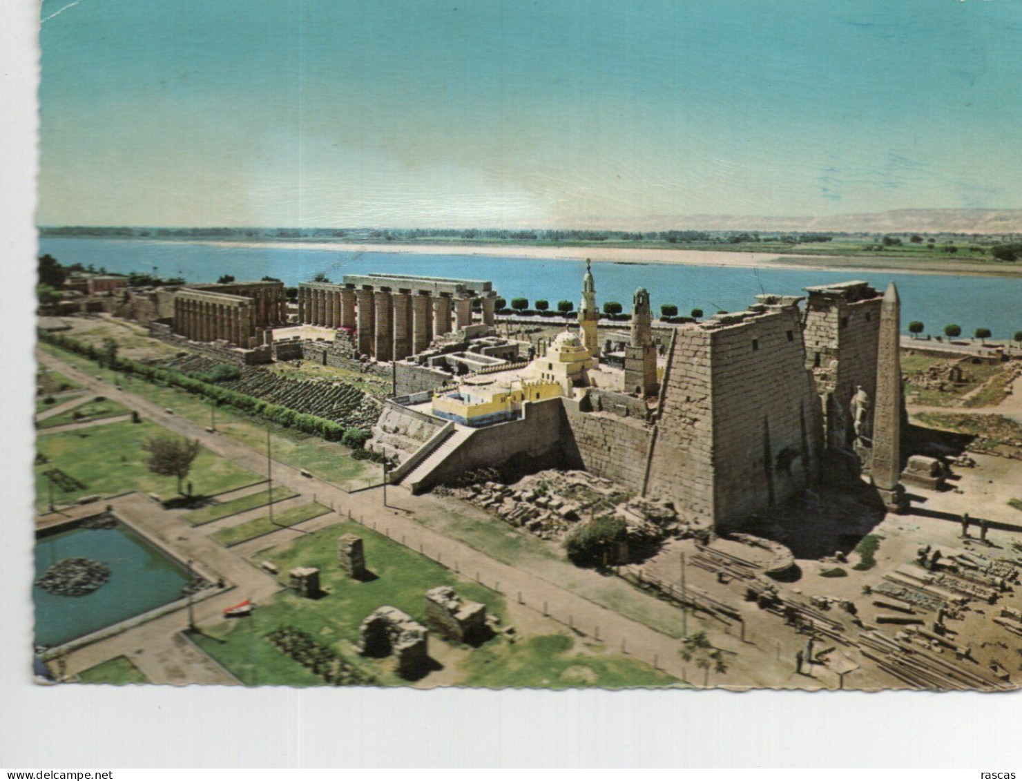 CPSM - S - EGYPTE - LOUXOR - LUXOR - TEMPLE DE LOUXOR AVEC MOSQUEE ET EGLISE - Louxor