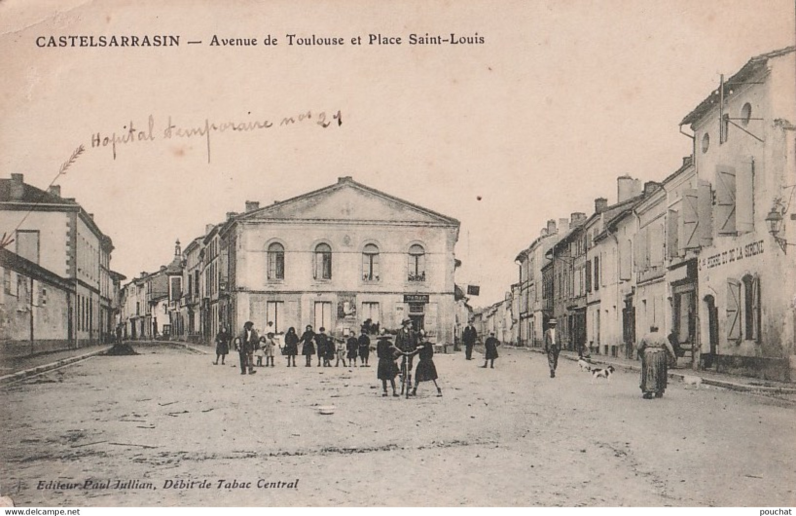 C1-82) CASTELSARRASIN - AVENUE DE TOULOUSE ET PLACE SAINT LOUIS   - ANIMEE - HABITANTS - ( 2 SCANS )  - Castelsarrasin