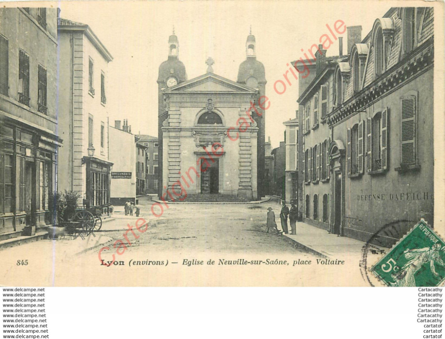 69.  Eglise De NEUVILLE SUR SAONE Place Voltaire . - Neuville Sur Saone