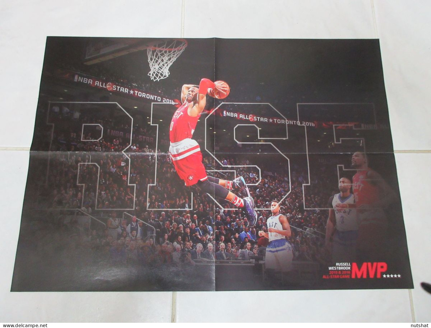 BASKET NBA POSTER 28 Russel WESTBROOK OKLAHOMA Au Dos Paul GEORGE INDIANA        - Other & Unclassified