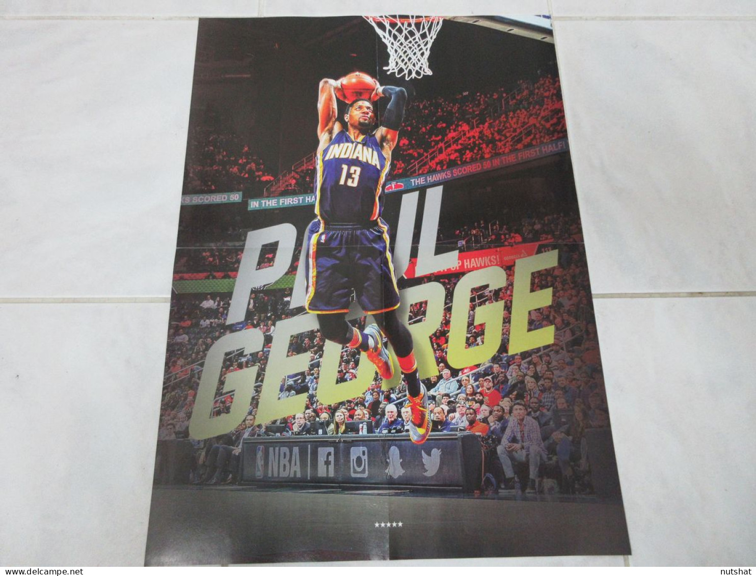 BASKET NBA POSTER 28 Russel WESTBROOK OKLAHOMA Au Dos Paul GEORGE INDIANA        - Andere & Zonder Classificatie